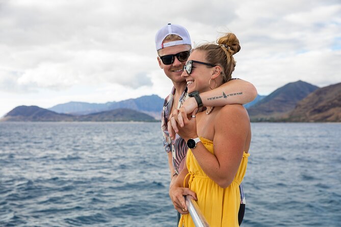 2-Hour Oahu Sunset Catamaran Sail - How the Group Size Changes the Mood