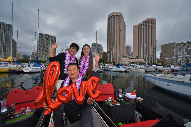 2-Hour Small-Group Gondola Excursion in Waikiki - What the 45-minute daytime cruise feels like