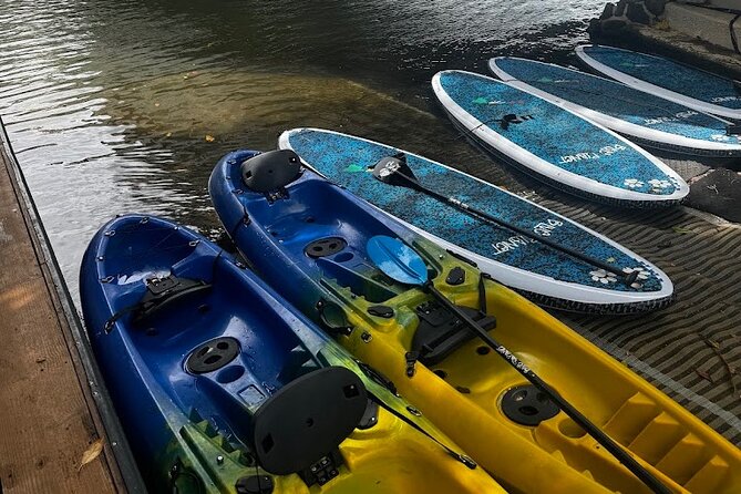 2 hour tandem kayak rental at our private launch area in Hale'iwa - Reaching the calm bay and sandy beach