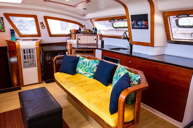 2hr Luxury Private Sailing Catamaran in Waikiki for 1-6 People - Is $1,150 a fair price?