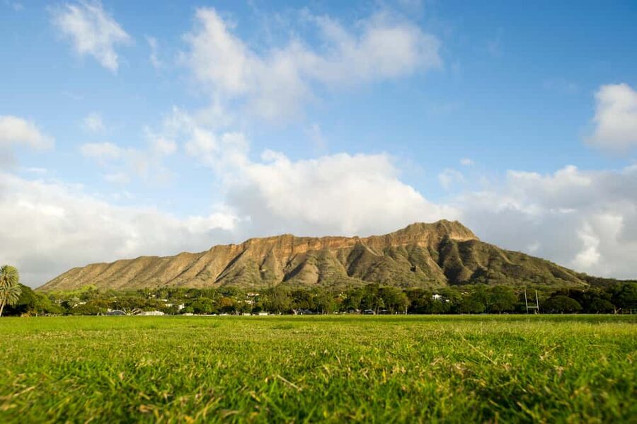(2nd)Diamond Head Hike w/ Malasada Starts at 7:00 a.m. - Leonard’s malasada, a small but welcome local treat