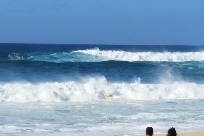 6-Hour Private Customized Luxury Convertible Tour of Oahu's North Shore - Pipeline and Haleiwa show the North Shore in two moods