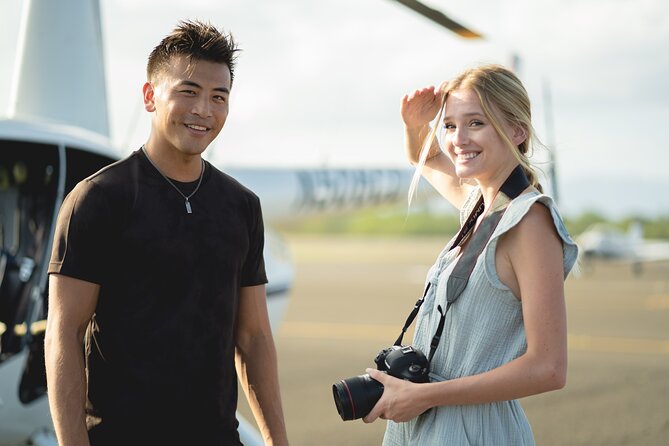 60 Minutes SHARED Helicopter Tour in Honolulu - From Sand Island to Waikiki and Diamond Head