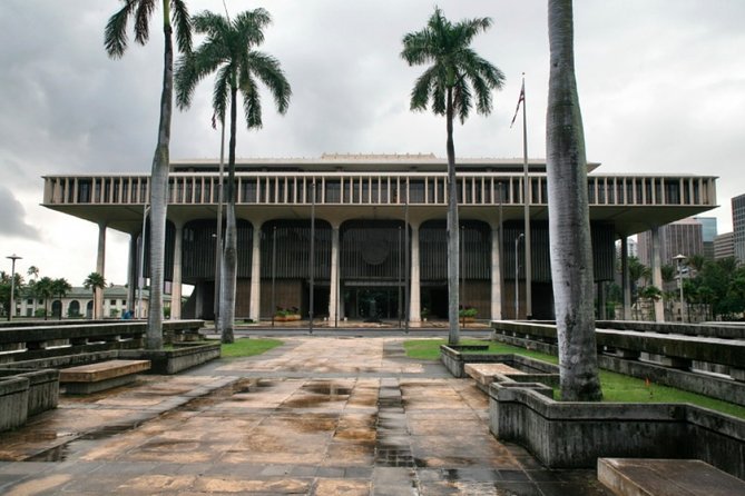Awesome Scavenger Hunt: Royal Views Of Honolulu - Iolani Palace: the royal center of the route