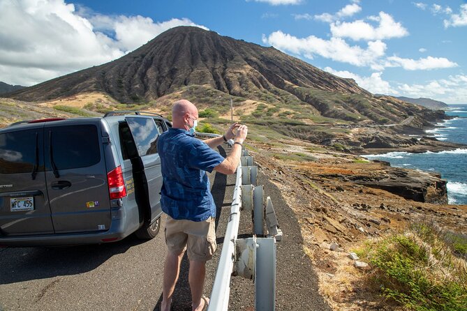 Best Of Oahu: Grand Circle Island Small Group Tour From Waikiki - Valley of the Temples is quiet and reflective