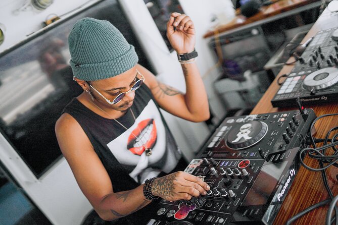 Bikini Bottom Public Party Dance Cruise + LIVE DJ - Who should book this cruise?