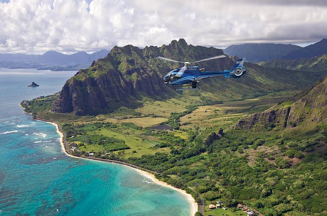Blue Skies of Oahu Helicopter Tour - Kāneʻohe Bay and the windward side