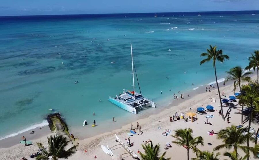 Board from Waikiki Beach: Friday Night Fireworks sail - How the $72 price measures up