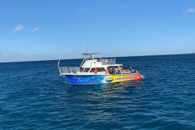 BYOB Sunset Cruise off the Waikiki Coast - How the crew shapes the experience