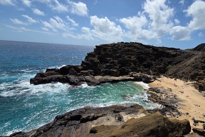 Circle Island 8hr Private Small Group Tour - Fruit, shrimp, and the best meal decision of the day