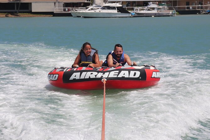 Combo Banana Boat Ride and Bumper Tube Ride in Hawaii - What the captain and guide add