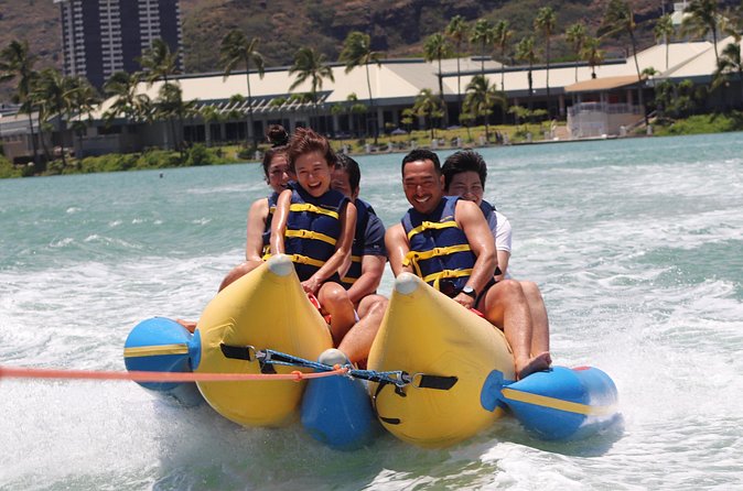 Combo Banana Boat Ride and Bumper Tube Ride in Hawaii - A realistic picture of the pace