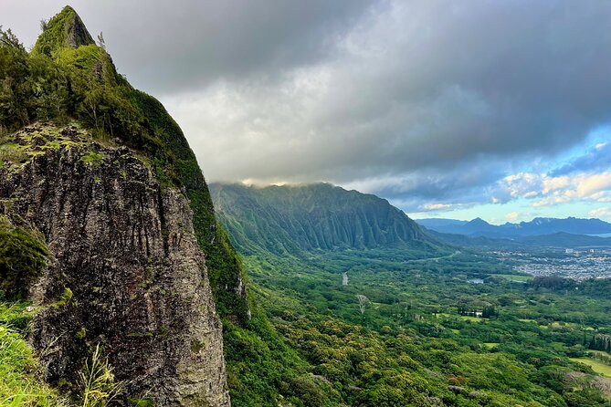 Customizable Private Tour Oahu- Ko Olina Resorts Pick Up Included - Crossing the Koʻolau Mountains to Nuʻuanu Pali