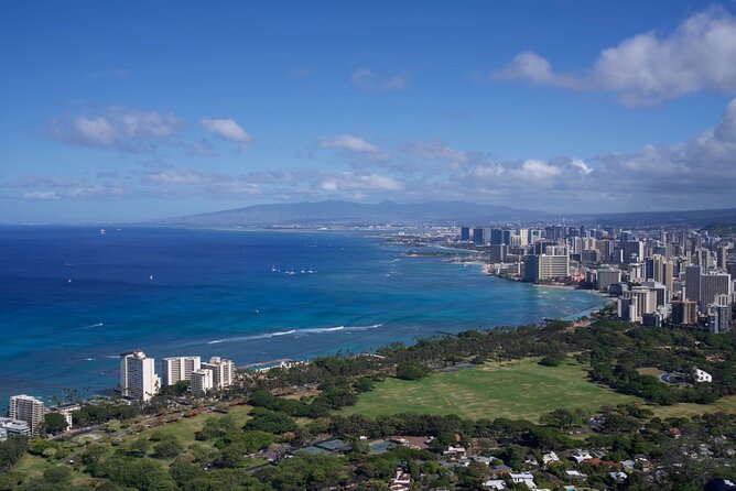 Customizable Private Tour Oahu- Ko Olina Resorts Pick Up Included - A local poke lunch in Kapahulu