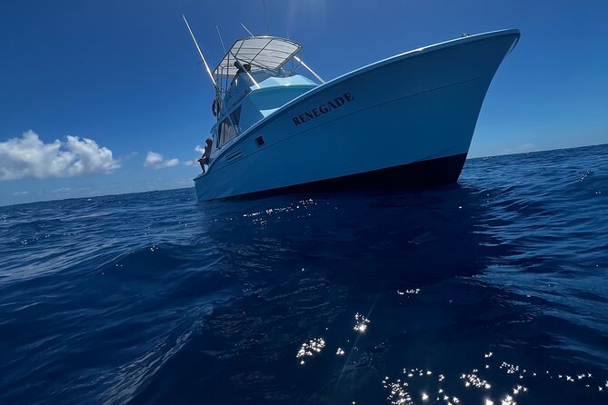 Deep Sea Exclusive Fishing Charter in Honolulu - Fish for mahi mahi, ono, tuna, and marlin