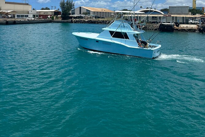 Deep Sea Shared Fishing Charter in Honolulu - The crew can shape the day