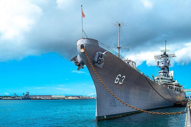 Deluxe Arizona Memorial and USS Missouri Battleship Tour - USS Missouri: the tour’s most hands-on stop