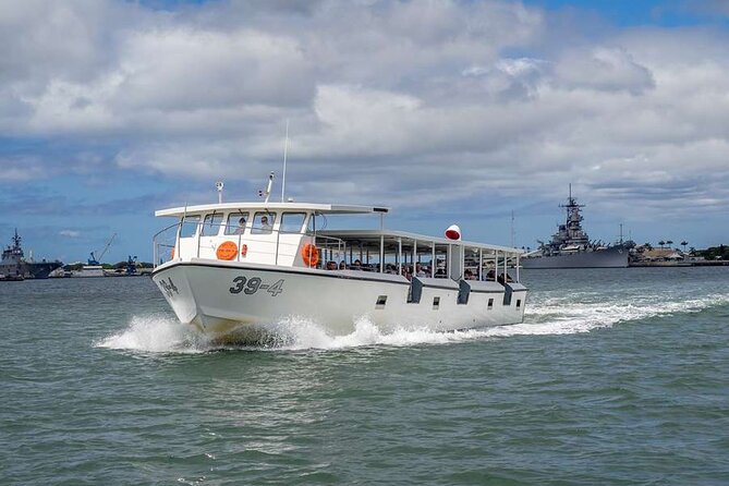 Deluxe Arizona Memorial Bowfin Submarine and Honolulu City Tour - Historic Honolulu in 90 minutes
