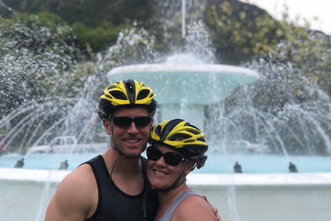 Diamond Head Bike to Hike and Local Lunch - Black Point and the Hawaii Five-O studios