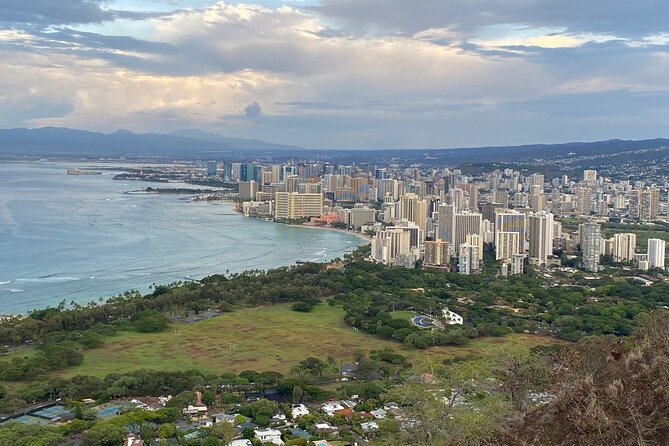 Diamond Head Hiking Tour with Ticket and Reservation Inclusion - Sunrise, Waikīkī, and the Pacific from above