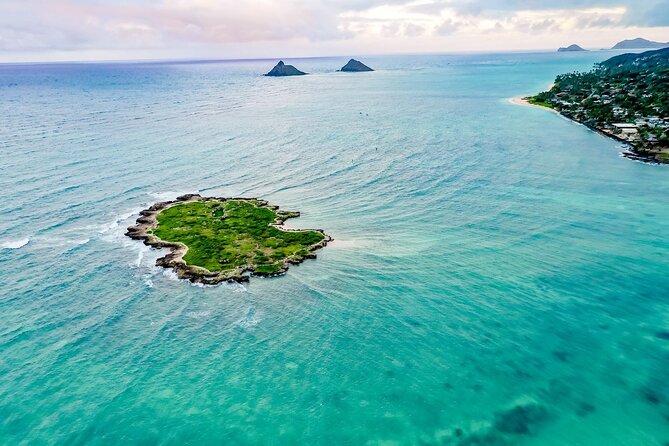 Discover Popoia Island and Kailua Bay by Kayak Guided Tour - Returning to the beach and the shop
