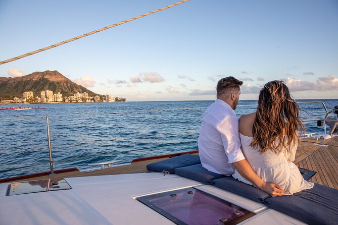 Explore Turtle Canyons Waikiki Snorkel and Sail Adventure - Communication and day-of planning