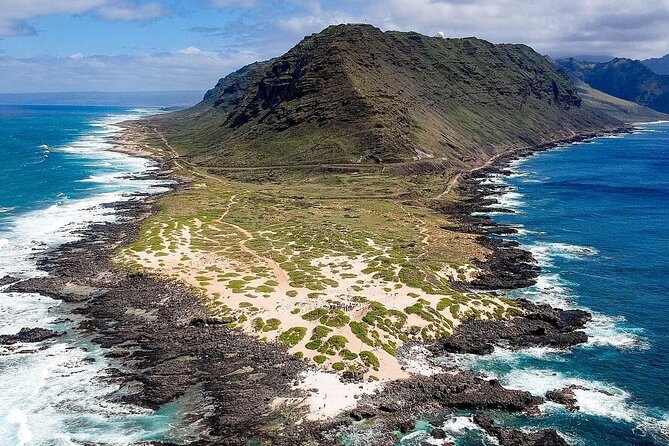 Famed North Shore Tour - Shark’s Cove is the short snorkeling stop