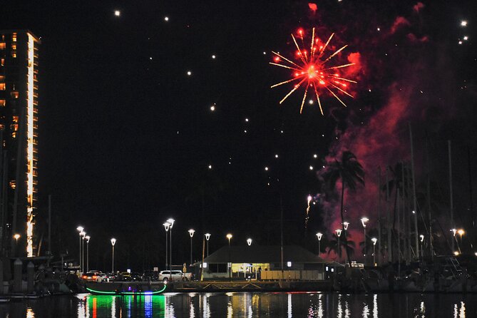 Fireworks Waikiki Gondola Cruise -lots of fun- - Fireworks near Hilton Hawaiian Village