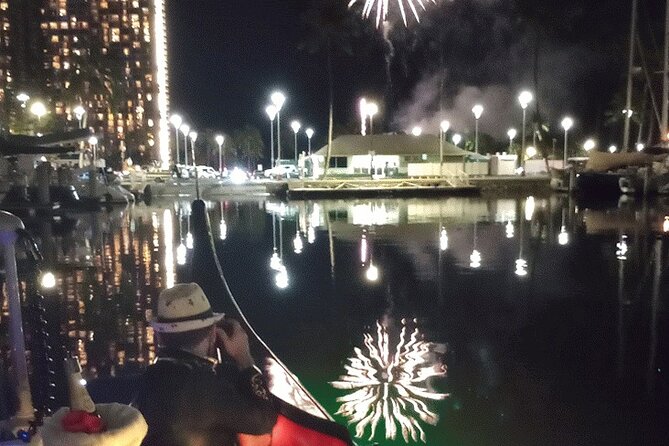 Fireworks Waikiki Gondola Cruise -lots of fun- - How the group size changes the experience