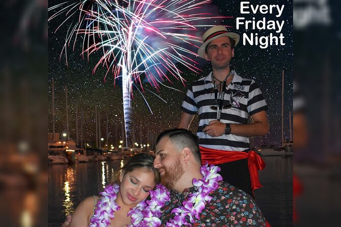 Fireworks Waikiki Gondola Cruise -lots of fun- - What the 7:30 p.m. departure looks like