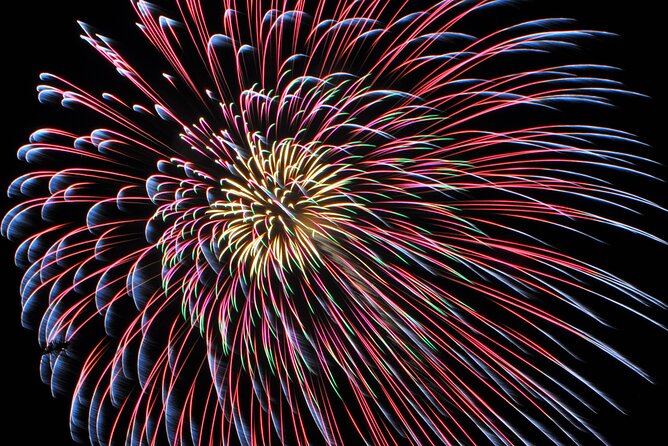 Friday Fireworks Dinner Sail from the Hilton Hawaiian Village - The 6 p.m. Start and the Sunset Hour