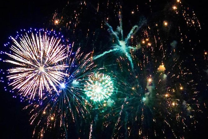 Friday Night Catamaran Fireworks Sail with Open Bar - Key points to know before booking