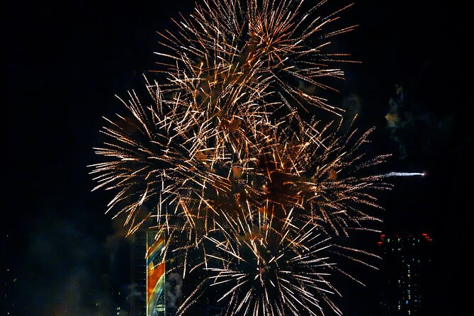 Friday Night Firework Cruise in Waikiki - What the one-hour route feels like