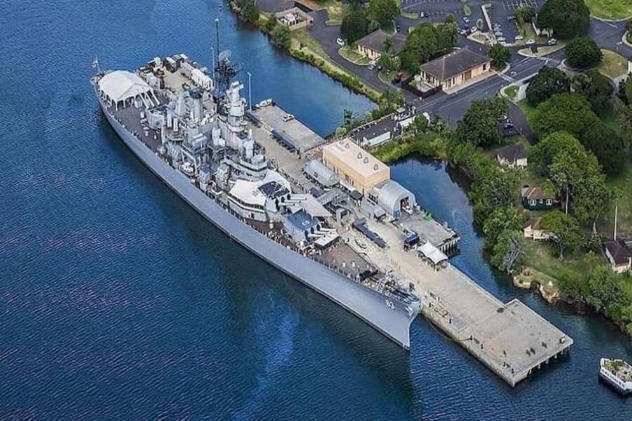 From Waikiki: Complete Pearl Harbor Experience Tour - The Pacific Fleet Submarine Museum and Bowfin