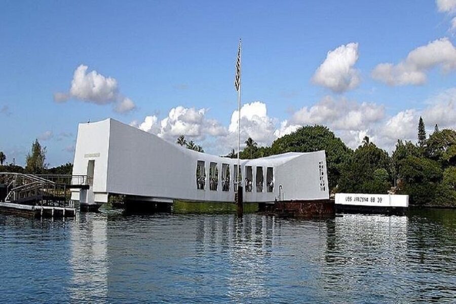 From Waikiki: USS Arizona Memorial and Honolulu City Tour - Who will enjoy this six-hour outing