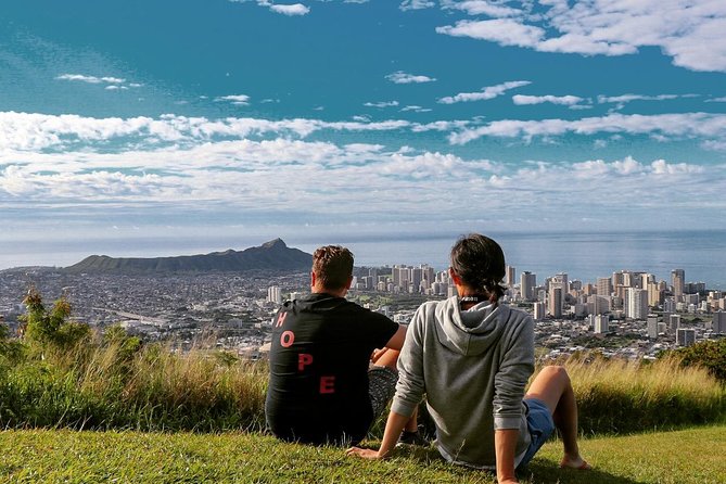Full-Day Guided Private Tour - North Shore lunch means food trucks and choice