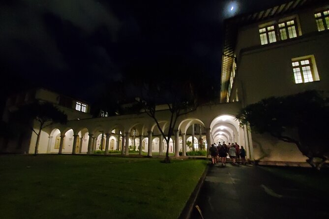 Ghosts of Old Honolulu Walking Tour - Banyan trees, shadows, and the strongest atmosphere