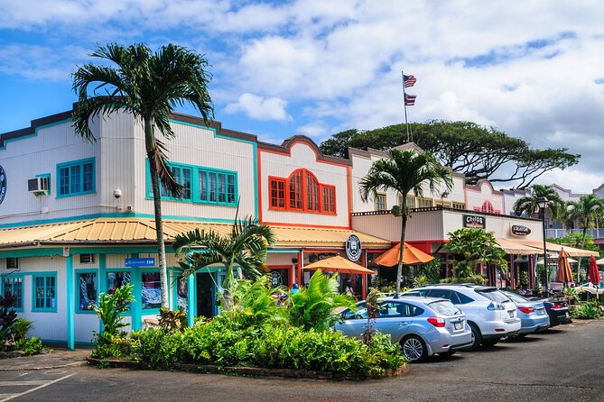 Grand Circle Island Tour - From Waikiki to the windward coast at noon