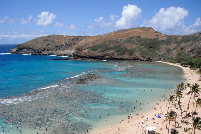 Hanauma Bay Guided Snorkel Tour (with guaranteed entrance time) - A one-hour route from the entrance to the reef