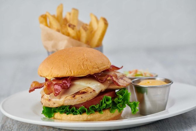 Hard Rock Cafe Honolulu - Ticket, seating, and timing tips