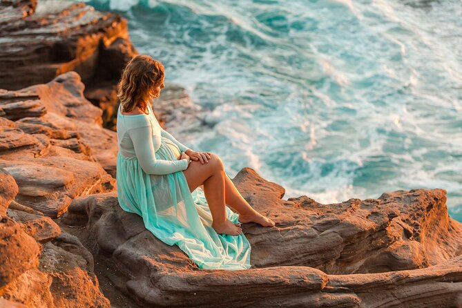 Hawaii's Magnificent Cliffs Photography - The cliffs, shore, and rougher ground