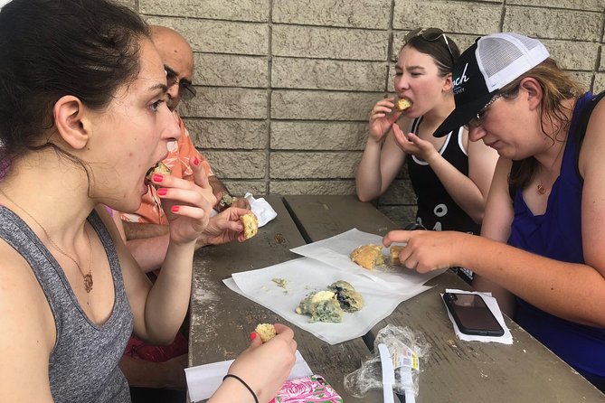 Hawaiian Food Tour by Bike in Oahu - The Waikiki Surf Club and canoe stop