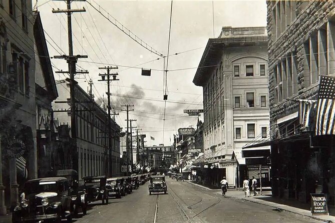 Historical Tour of Downtown Honolulu in Red Light District - Jackie and Jim’s approach to difficult history