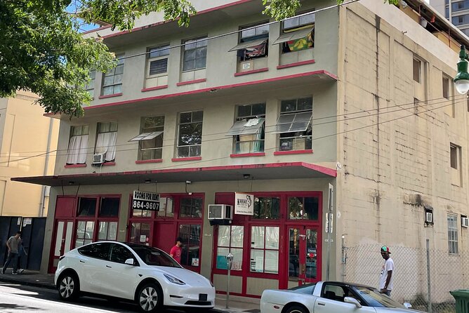 Historical Tour of Downtown Honolulu in Red Light District - Booking, group size, and cancellation