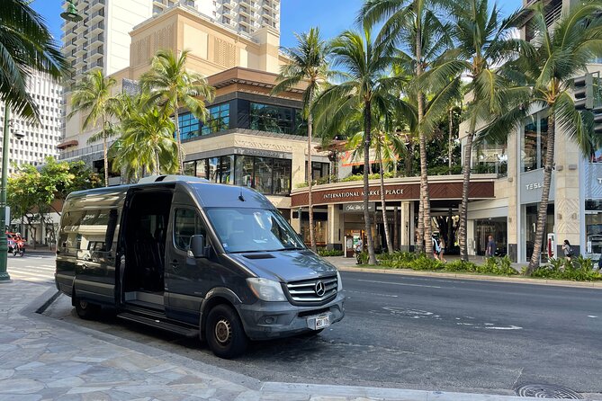 HNL Airport & Waikiki Private Transfer by Brand New Mercedes Van - Leaving Honolulu Airport without the usual scramble