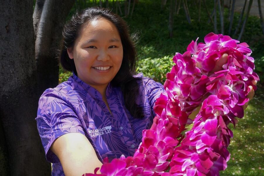 Honolulu Airport Custom Lei Greeting - Choose Your Lei - What the $40 price really buys