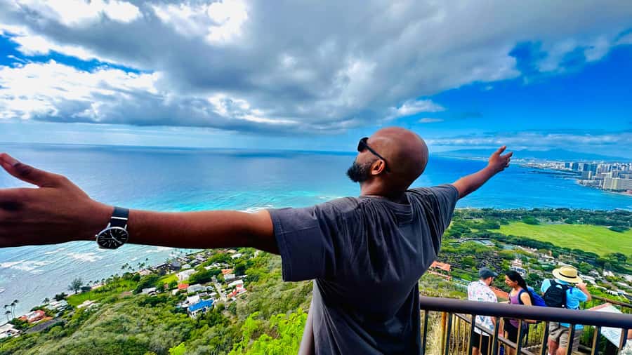 Honolulu: Diamond Head Hike with Transfers - WWII bunkers and the final staircase