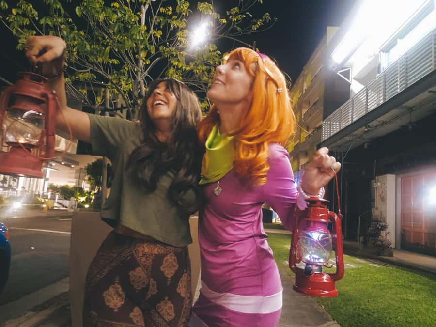 Honolulu Haunts: Ghosts and Spirits Walking Tour - Red Rainbow, Atlas Insurance, and haunted buildings from the street