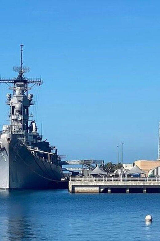 Honolulu: Pearl Harbor, USS Arizona and Battleship Missouri - Starting from Waikiki and getting to Pearl Harbor