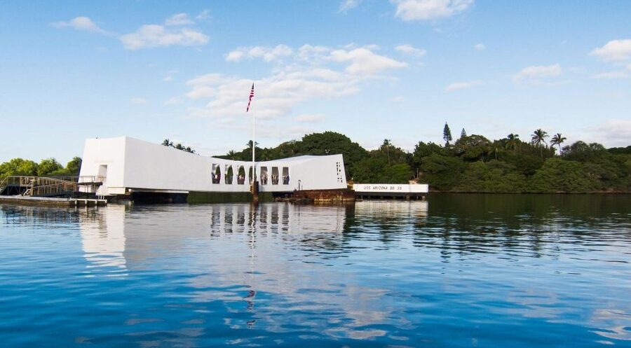 Honolulu: Pearl Harbor, USS Arizona Memorial [Early Access] - King Kamehameha, Hawaii Five-0, and the state center